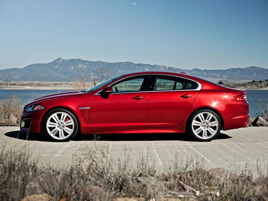  Jaguar XFR 2011 года  (US) (фото 7 из 12)